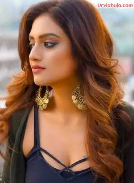 Call girls are available in Vellore; book them for sexual pleasure.